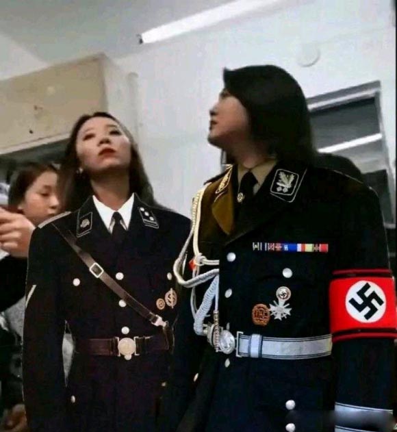 张美玉学姐查寝表情包
