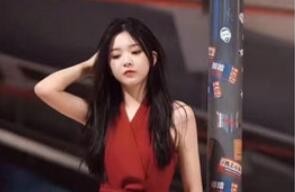 emo是装的姐充满希望与爱是什么梗