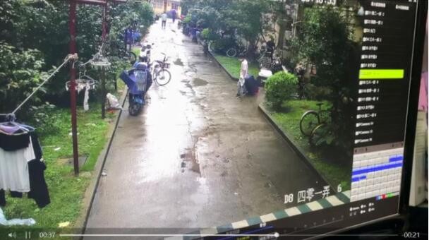 网传上海一女子家中失踪被装行李箱抛尸？警方证实：嫌犯已被抓获