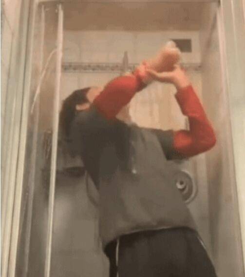 张国伟龙吸水是什么意思