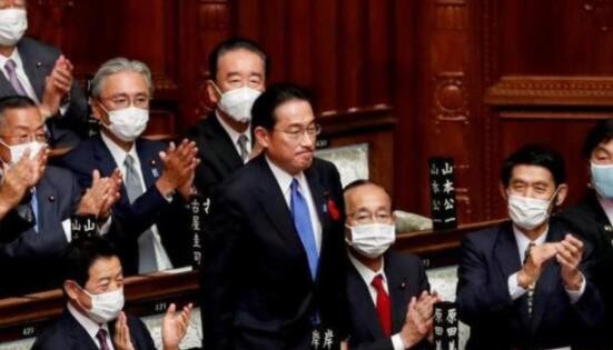 日本政府全体辞职 新首相应仍由岸田文雄担任