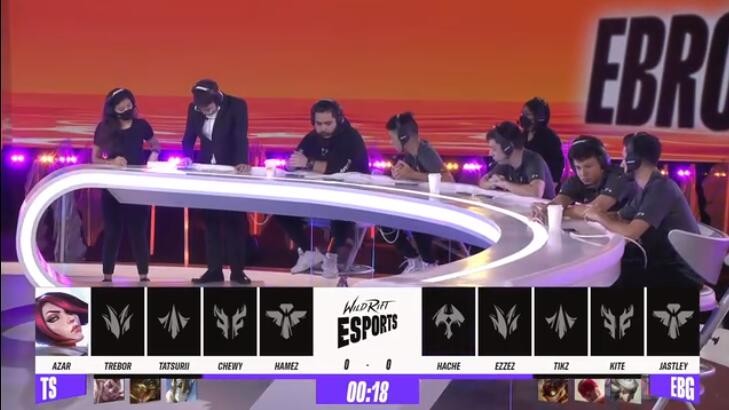 《英雄联盟》手游破晓杯小组赛11月14日TS vs EBG比赛视频