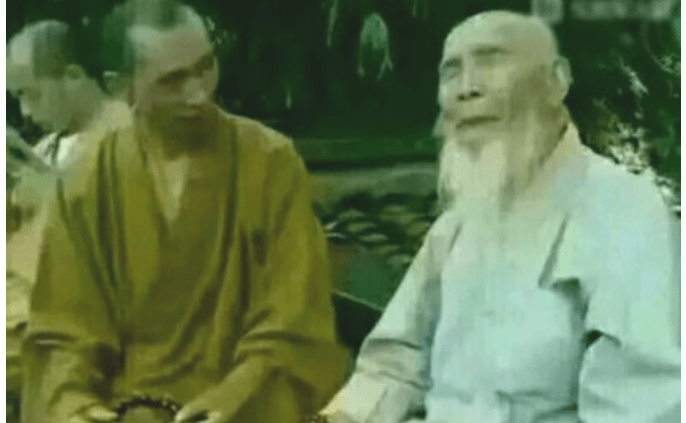 我不是本地人是什么梗