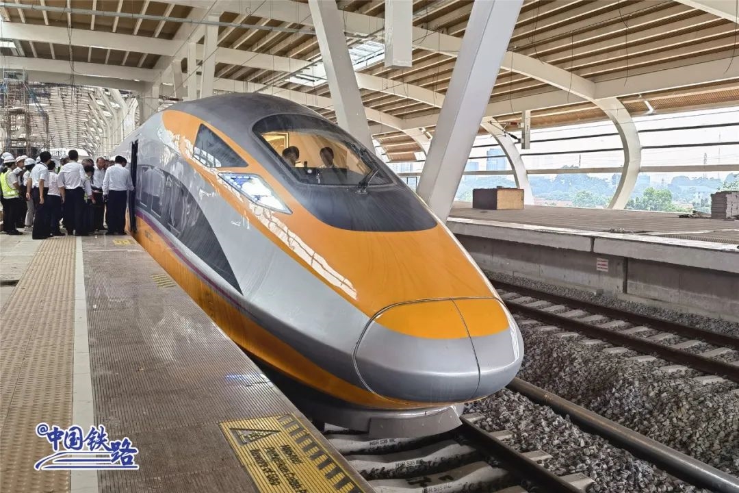 雅万高铁联调联试 3小时变40分钟 中国高铁走向世界