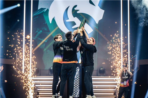 斩获500万美元奖金《DOTA2》利雅得大师赛TeamSpirit成功夺冠