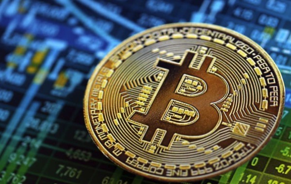 BTC今日最新价格与实时动态走势图（2025年12月8日）